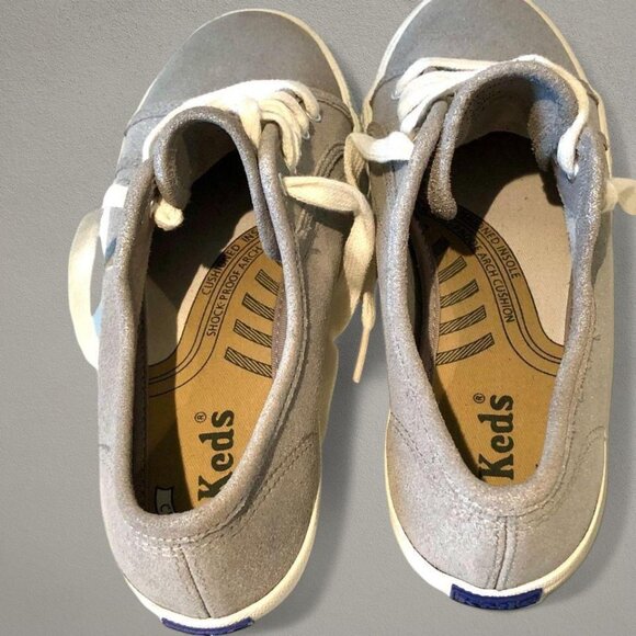 Keds Sneakers Grey Silver Slightly Sparkly Lace Up (7) - Picture 6 of 8